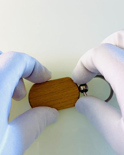 Elegante Llavero de Madera con Posibilidad de Personalización con Grabado – Ideal para Regalo