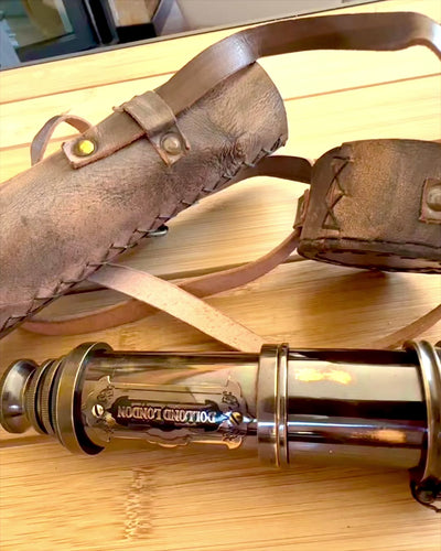 Luneta Premium "Voyager" con Luneta Grabada y Estuche de Cuero Natural, posibilidad de personalización con grabado para regalo