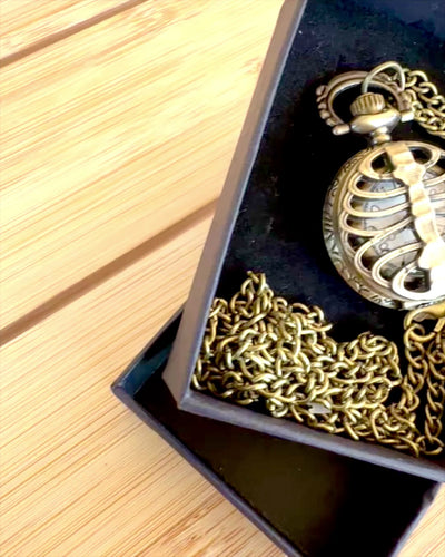 Reloj de bolsillo "Rybia Łuska" con opción de grabado para regalo