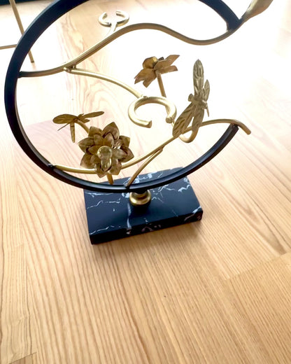 Soporte "Elegancki Owad" - para botella de vino y copas, altura 33 cm, posibilidad de personalización con grabado para regalo