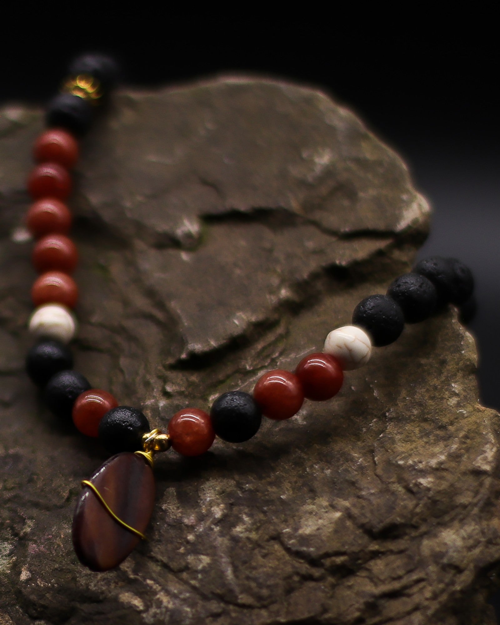 Collar Esencia del Volcán – Protección