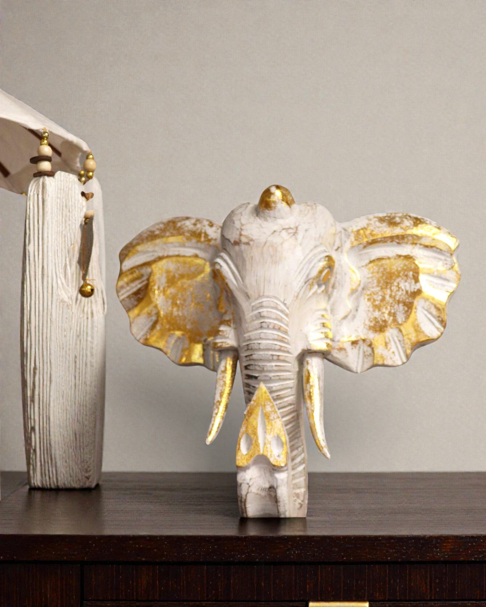 Cabeza de elefante grande 29x26 cm – Blanco y oro