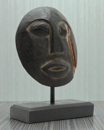 Máscara timorense Guardián de los Ancestros 27x20 cm – Negra