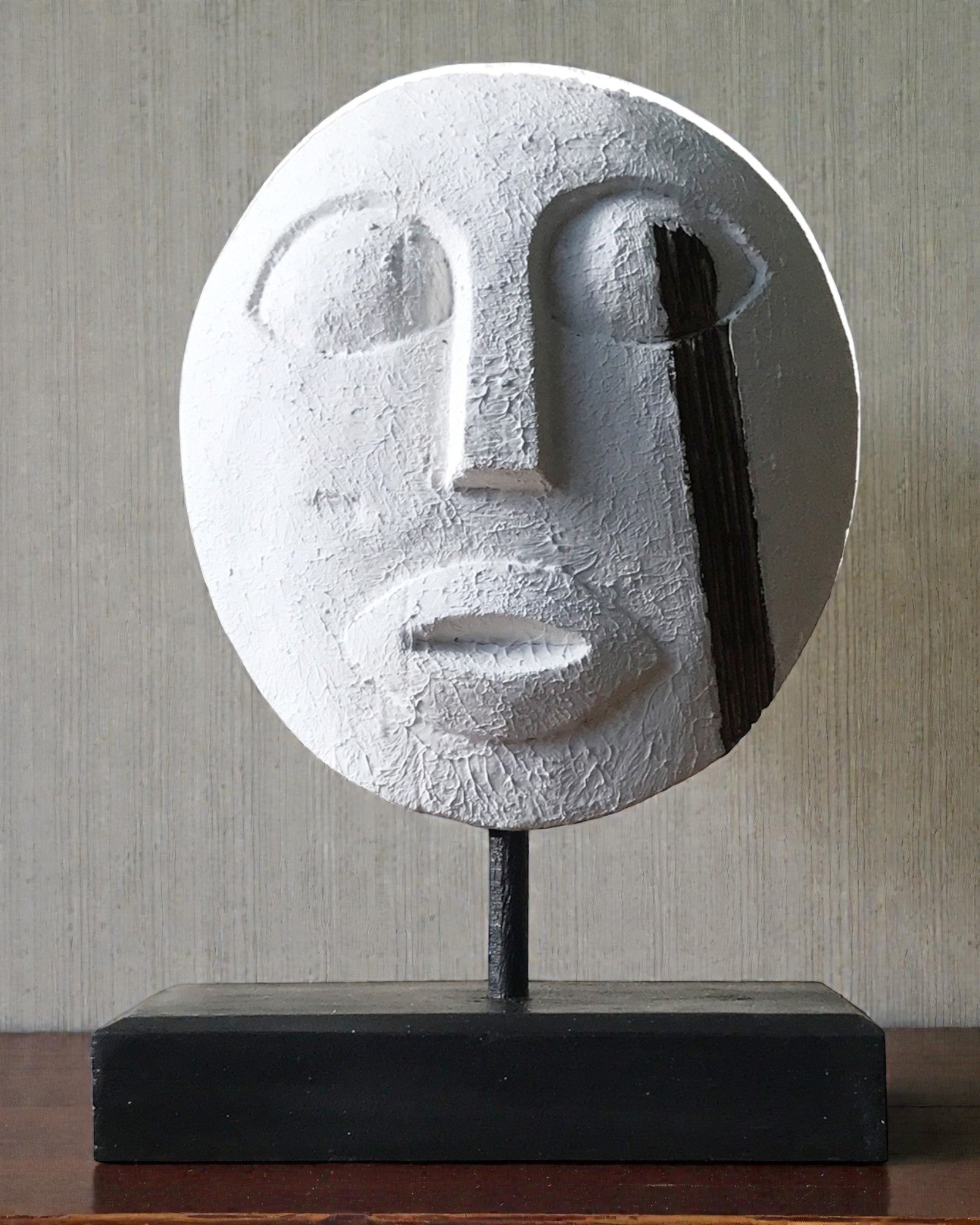 Máscara timorense Guardián de los Ancestros 27x20 cm – Blanca