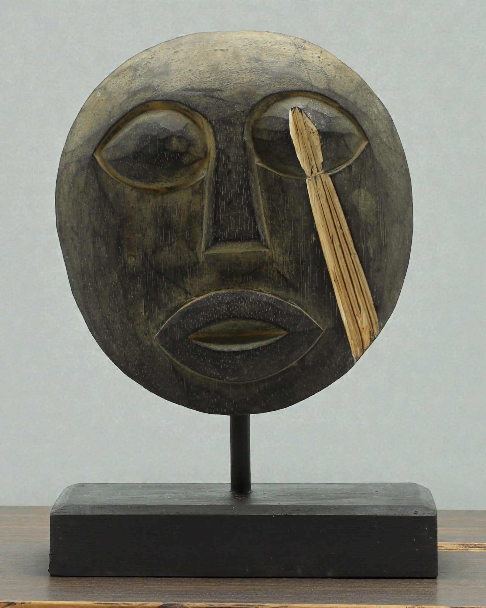 Máscara Timorense Guardián de los Ancestros 27x20 cm – Antigua