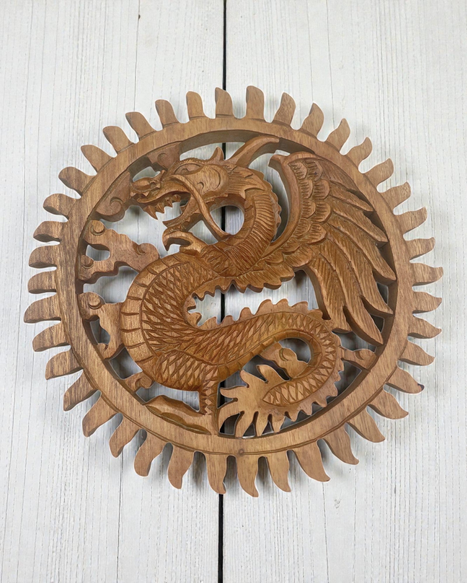 Panel Decorativo de Pared – Dragón Solar 30 cm