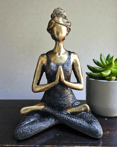 Figura de mujer 24 cm – Yoga fuerza dorado-negra