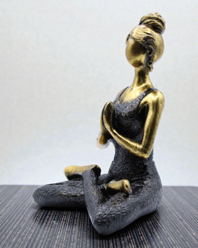 Figura de mujer 24 cm – Yoga fuerza dorado-negra